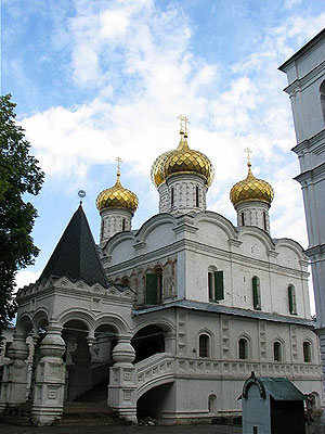 Свято-Троицкий собор Ипатьевского монастыря в Костроме